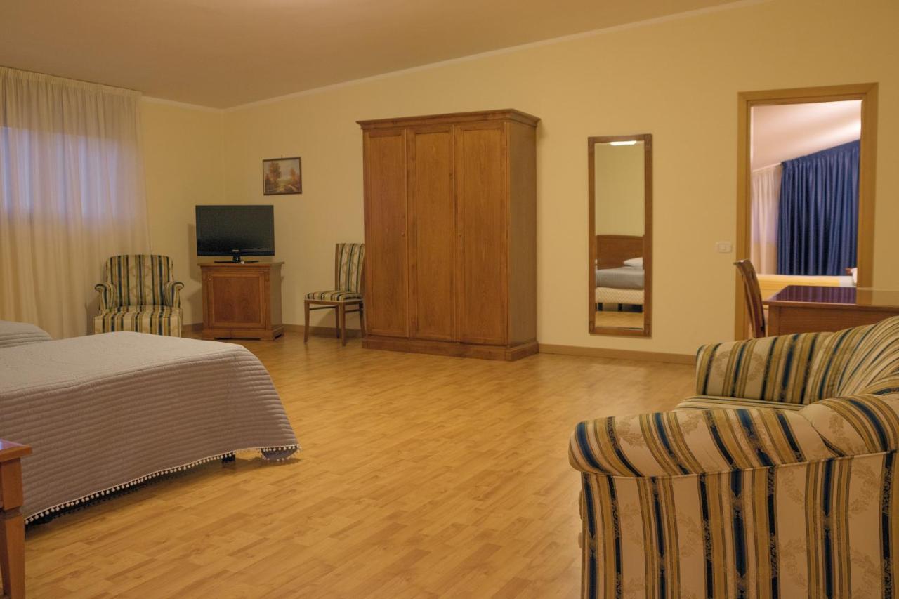 Ruggiero Park Hotel Vallo della Lucania Εξωτερικό φωτογραφία